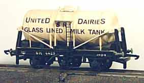 6 wheel Milk Tank Wagon